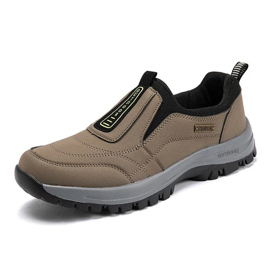 MEN'S EXTENDED WIDTH FOOT COMFORTABLE SNEAKERS WITH ARCH SUPPORT AND SHOCK ABSORPTION